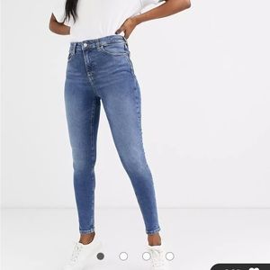 Topshop Jamie Skinny Highwaisted Jean Size 26 petite
